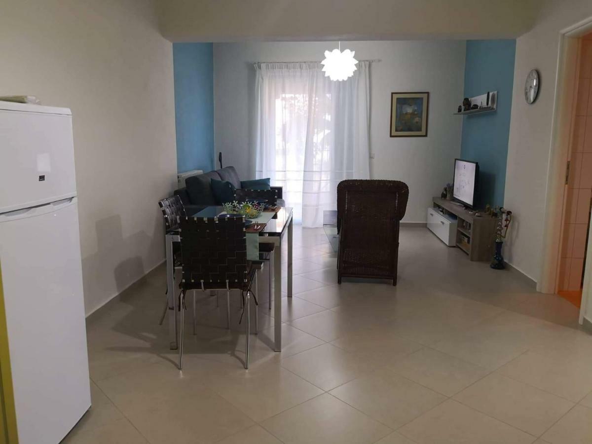 Menta Apartment Nea Iraklitsa Bagian luar foto