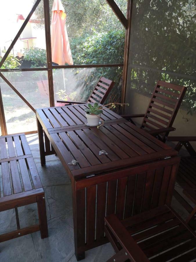 Menta Apartment Nea Iraklitsa Bagian luar foto